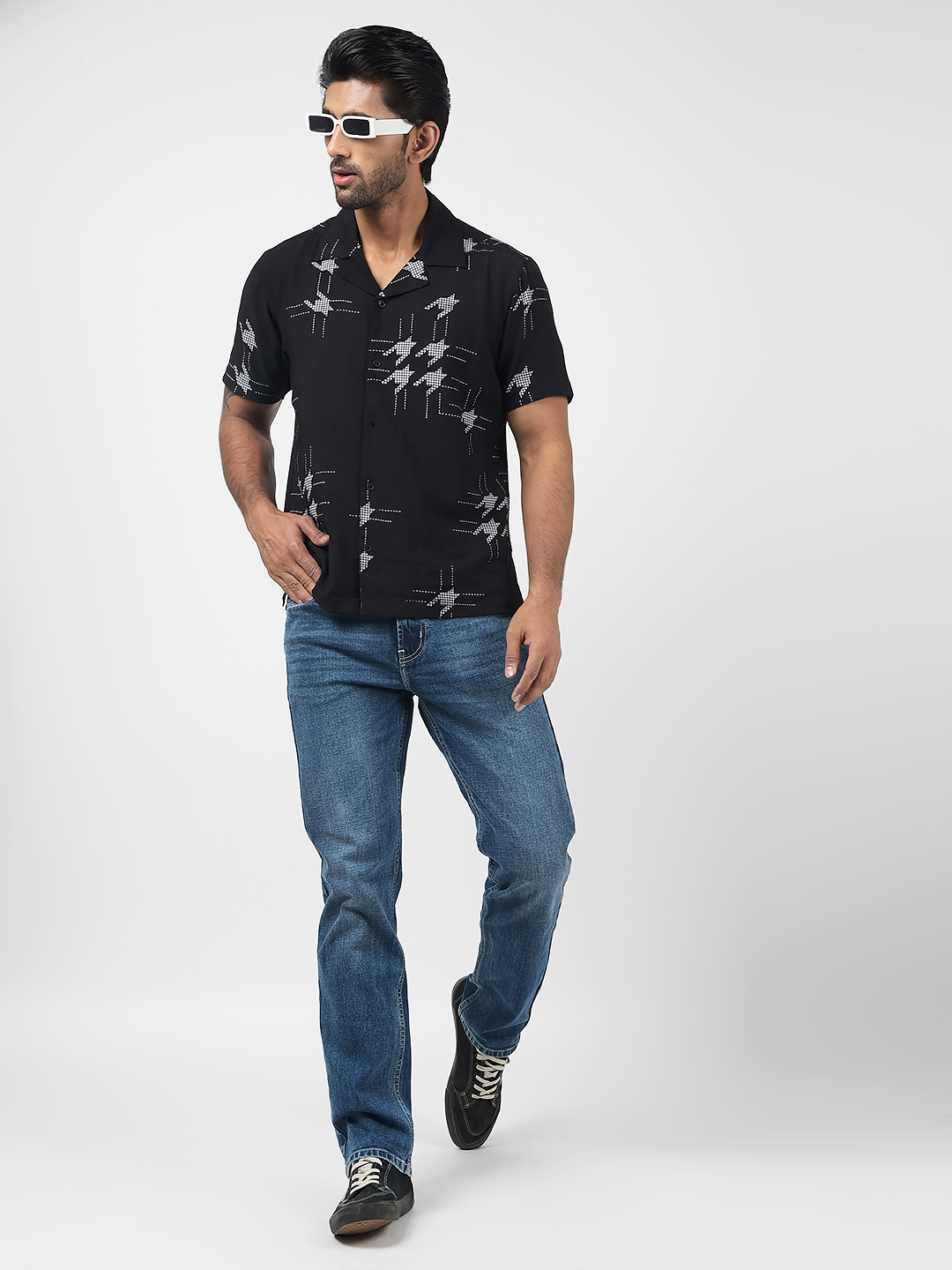 Numero Uno Men Solid Blue Jeans